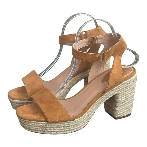 H&M Shoes - H&M Tan Suede Block Heel Sandals Size 41